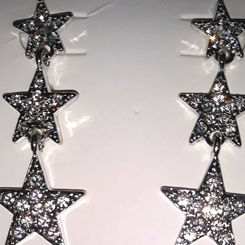 Sparkly Silver Triple Star Dangle Earrings NEW NWT
